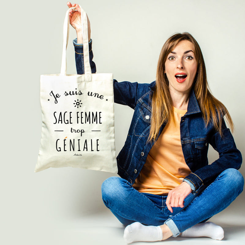 Cadeau anniversaire : Tote Bag - Une Sage Femme trop Géniale - Coton Bio - Cadeau Original - Cadeau Personnalisable - Cadeaux-Positifs.com -Unique-Blanc-