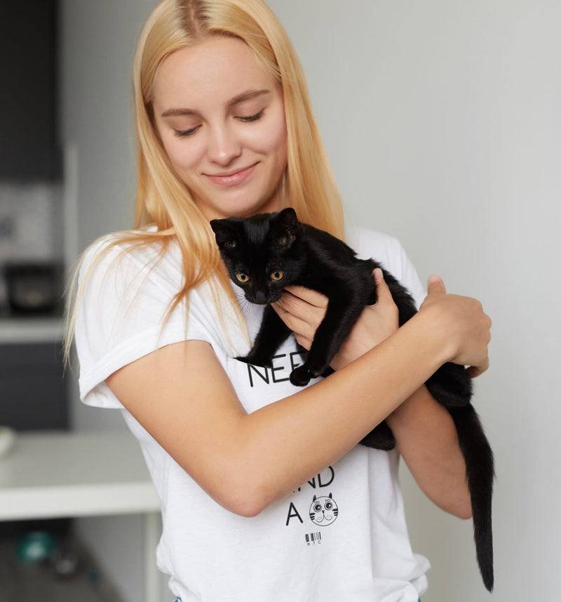 Cadeau anniversaire : T-Shirt - All you need is Love and a Cat - Unisexe - Coton Bio - Cadeau Original - Cadeau Personnalisable - Cadeaux-Positifs.com -XS-Blanc-