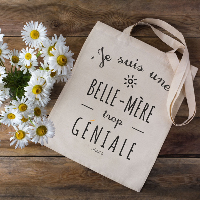 Cadeau anniversaire : Tote Bag - Une Belle-Mère trop Géniale - Coton Bio - Cadeau Original - Cadeau Personnalisable - Cadeaux-Positifs.com -Unique-Blanc-
